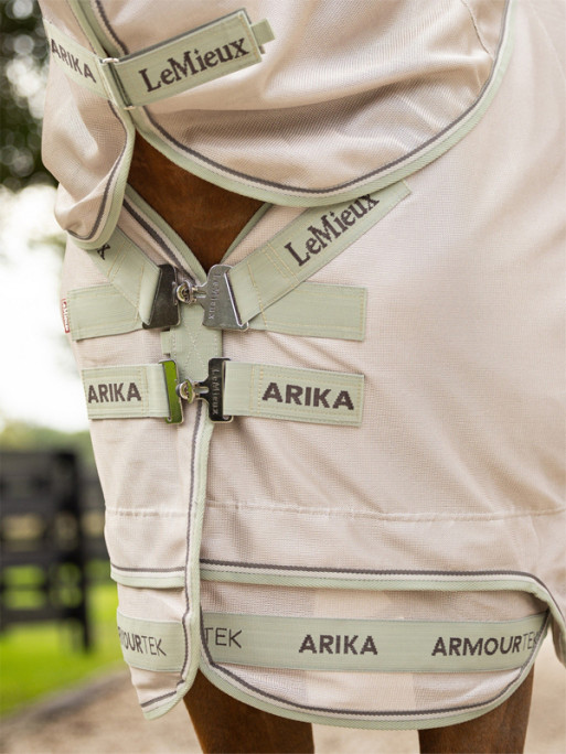 Couverture anti-mouches Arika Armour Tek SS25 LeMieux Couverture anti-mouches Arika Armour Tek SS25 LeMieux