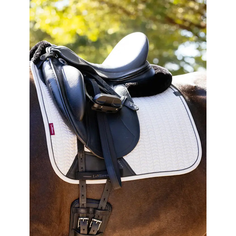 Tapis Square Dressage Essence LeMieux