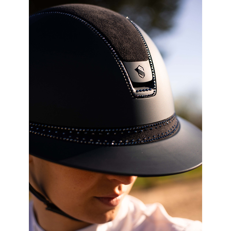 Casque Miss Shield Shadowmatt Tiara + 300 swaroski 2.0 Samshield (vendu sans la mousse)