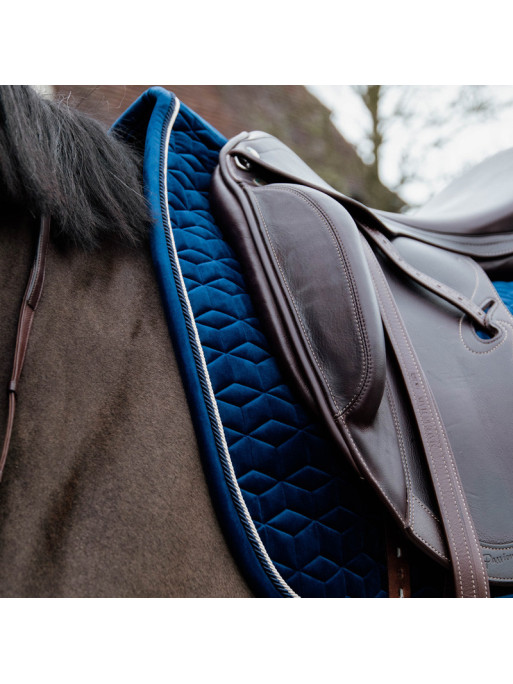 Tapis de selle Basic Velvet Dressage bleu marine Kentucky Tapis de selle Basic Velvet Dressage bleu marine Kentucky
