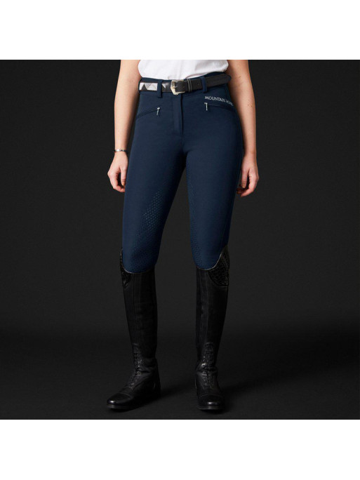 Pantalon d'équitation Diana Mountain Horse marine ambiance 1 Pantalon d'équitation Diana Mountain Horse marine ambiance 1