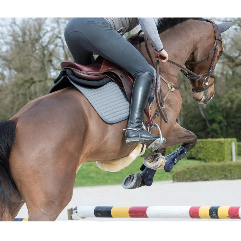 Tapis de selle Cotton Close Contact Square LeMieux
